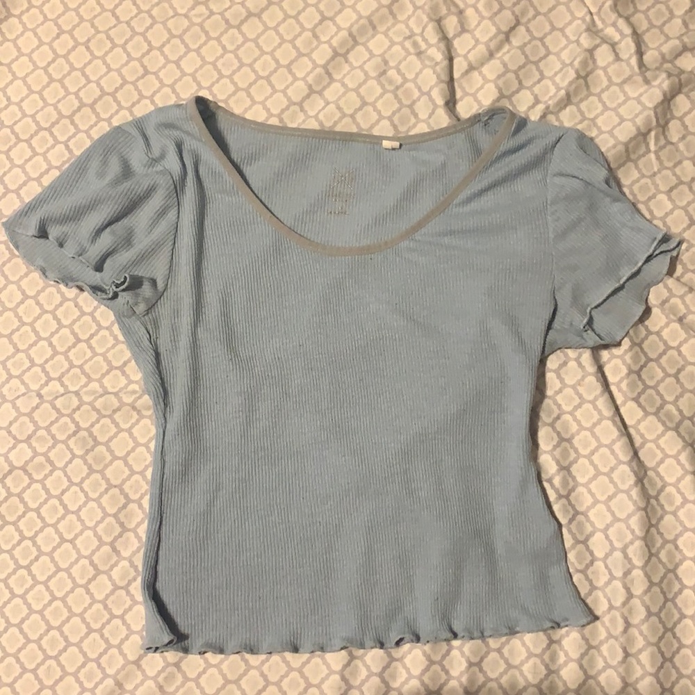 Pacsun Light blue cropped t-shirt with ruffled edges
